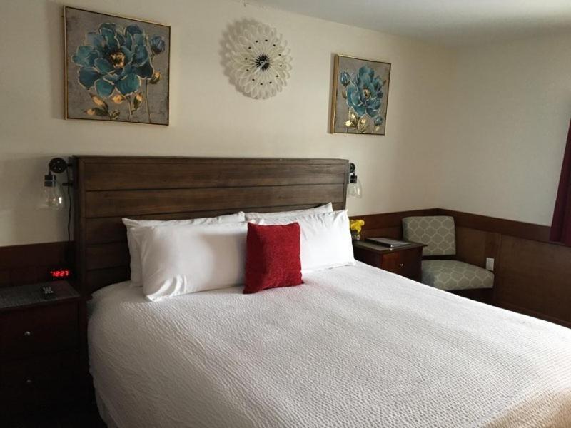 Atlantic Coast Inn Ellsworth Bagian luar foto