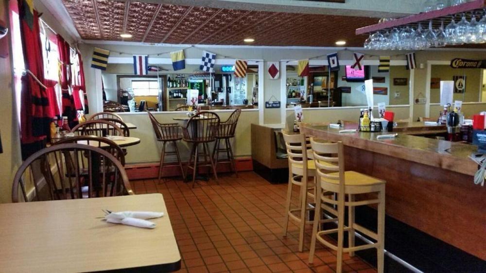 Atlantic Coast Inn Ellsworth Bagian luar foto
